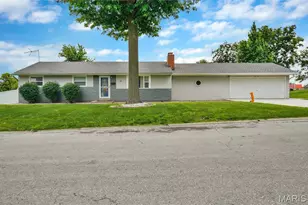 4 Hazelwood Ln, Hazelwood, MO 63042 - Photo 1