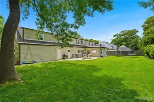 10 Hanley Downs, Saint Louis, MO 63117 - Photo 33