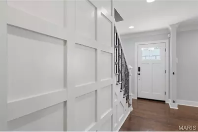 10 Hanley Downs, Saint Louis, MO 63117 - Photo 3