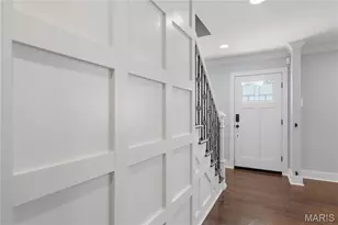 10 Hanley Downs, Saint Louis, MO 63117 - Photo 3