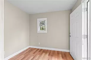 305 Newell Dr, Ferguson, MO 63135 - Photo 9