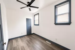 2107 Stansbury St, Saint Louis, MO 63118 - Photo 3