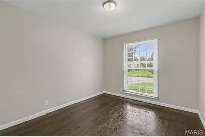 3265 Classic Drive, Florissant, MO 63033 - Photo 5