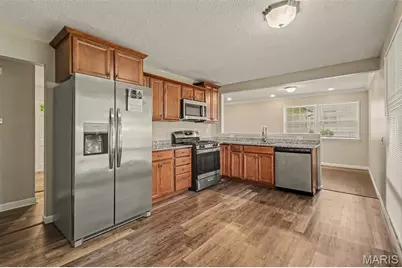 3265 Classic Drive, Florissant, MO 63033 - Photo 3