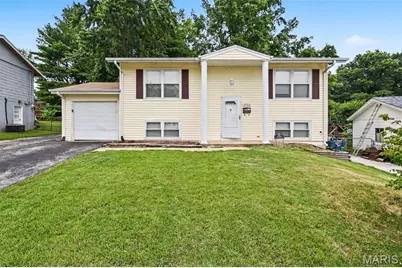 1555 Ville Gloria Lane, Hazelwood, MO 63042 - Photo 1