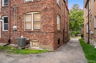 7104 Tulane Ave, University City, MO 63130 - Photo 23