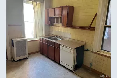 5330 Terry Avenue, Saint Louis, MO 63120 - Photo 7