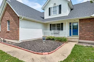 301 Country View Dr, Winfield, MO 63389 - Photo 5