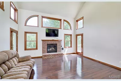 301 Country View Drive, Winfield, MO 63389 - Photo 9