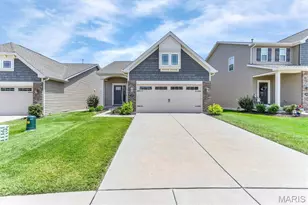 405 Copperfield Ct, Saint Charles, MO 63301 - Photo 3