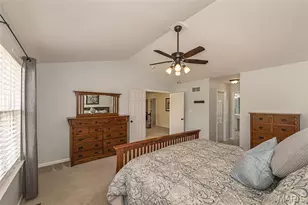 733 Castle Ridge Dr, Ballwin, MO 63021 - Photo 35
