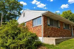 1003 Chartres Ave, University City, MO 63132 - Photo 3
