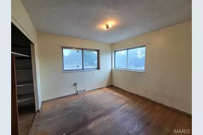 1003 Chartres Avenue, University City, MO 63132 - Photo 15