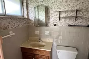 1003 Chartres Ave, University City, MO 63132 - Photo 31