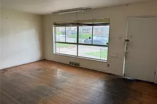 1003 Chartres Ave, University City, MO 63132 - Photo 9
