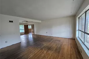 1003 Chartres Ave, University City, MO 63132 - Photo 7
