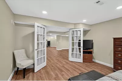 1059 Greystone Manor Parkway, Chesterfield, MO 63005 - Photo 53