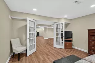 1059 Greystone Manor Pkwy, Chesterfield, MO 63005 - Photo 53