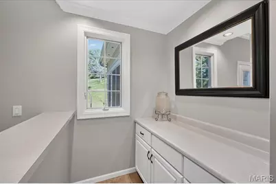 1059 Greystone Manor Parkway, Chesterfield, MO 63005 - Photo 13