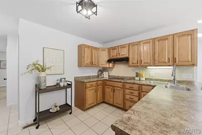 14925 Royalbrook Drive, Chesterfield, MO 63017 - Photo 11