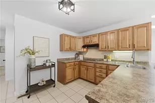 14925 Royalbrook Dr, Chesterfield, MO 63017 - Photo 11