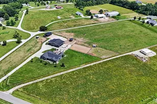 219 Fieth Rd, Troy, MO 63379 - Photo 9