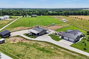 219 Fieth Rd, Troy, MO 63379 - Photo 7