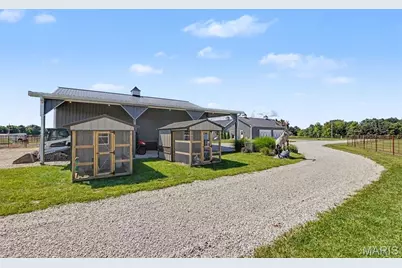 219 Fieth Road, Troy, MO 63379 - Photo 85
