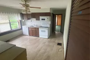 15000 Sinks Rd, Florissant, MO 63034 - Photo 9