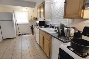 10113 Crown Point Dr, Saint Louis, MO 63136 - Photo 3