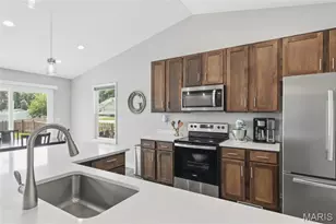 1100 Slapshot Dr, Foristell, MO 63348 - Photo 17