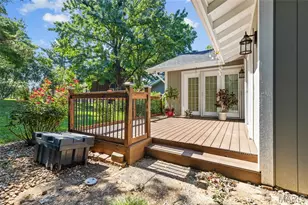 4 Nantua Ct, Lake Saint Louis, MO 63367 - Photo 5