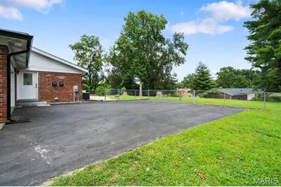 312 Diplomat Lane, Chesterfield, MO 63017 - Photo 47