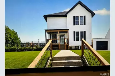 5588 Bartmer Avenue, Saint Louis, MO 63112 - Photo 1