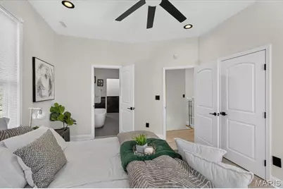 5588 Bartmer Avenue, Saint Louis, MO 63112 - Photo 15