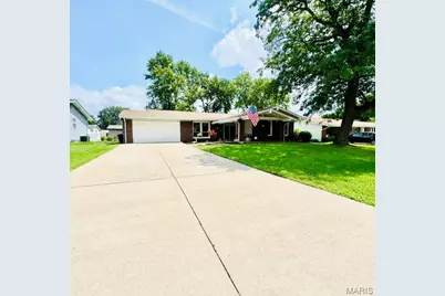 741 Lamplight Lane, Hazelwood, MO 63042 - Photo 9