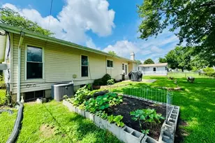741 Lamplight Ln, Hazelwood, MO 63042 - Photo 65