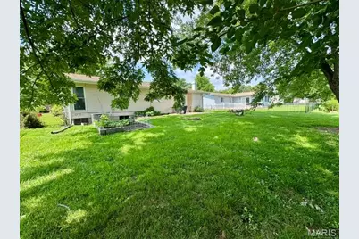 741 Lamplight Lane, Hazelwood, MO 63042 - Photo 63