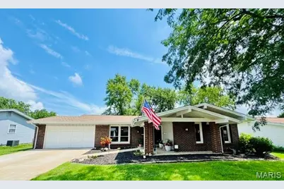 741 Lamplight Lane, Hazelwood, MO 63042 - Photo 11