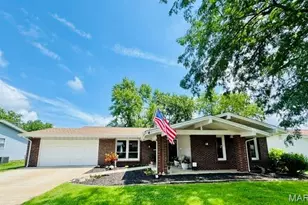 741 Lamplight Ln, Hazelwood, MO 63042 - Photo 11