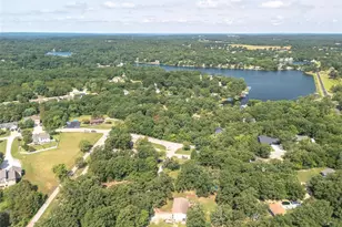 205 Summer Set Dr, De Soto, MO 63020 - Photo 9