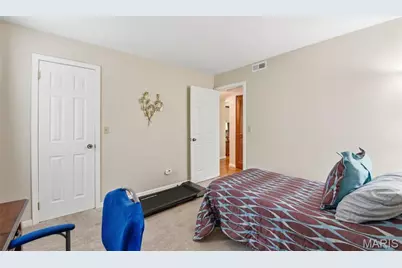 12401 Somerset Place Drive #E, Saint Louis, MO 63128 - Photo 13