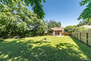 8928 Tudor Ave, Overland, MO 63114 - Photo 33