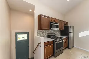 8928 Tudor Ave, Overland, MO 63114 - Photo 17