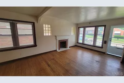 1810 Eton Lane, Saint Louis, MO 63147 - Photo 3