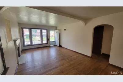 1810 Eton Lane, Saint Louis, MO 63147 - Photo 5