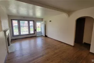 1810 Eton Ln, Saint Louis, MO 63147 - Photo 5