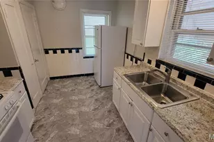 1810 Eton Ln, Saint Louis, MO 63147 - Photo 7