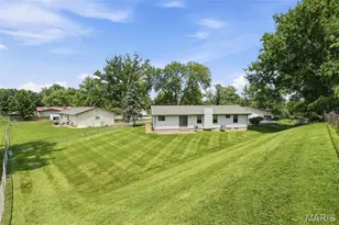 2266 Halyard Ct, Mehlville, MO 63129 - Photo 9