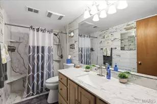 10053 Sakura Dr, Saint Louis, MO 63128 - Photo 25